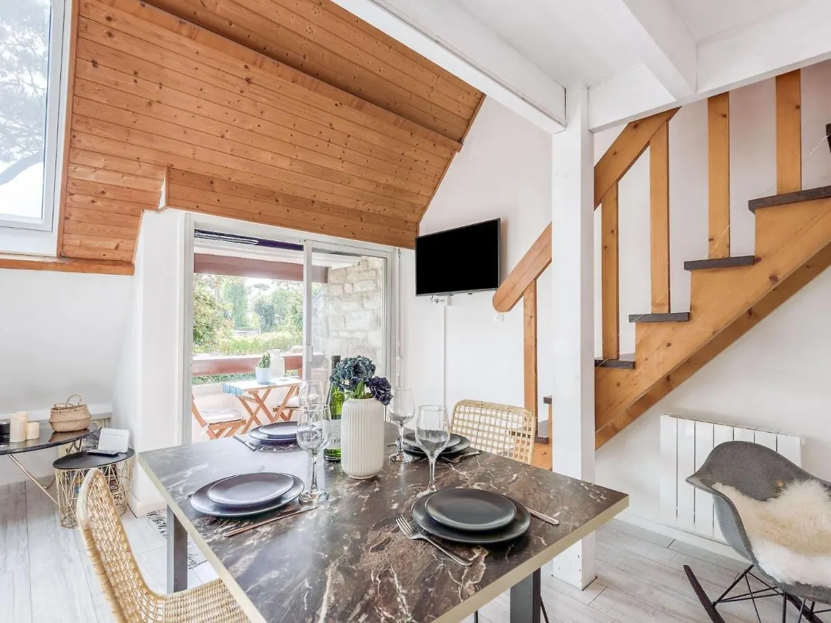 Apartment Les Druides By Interhome Carnac